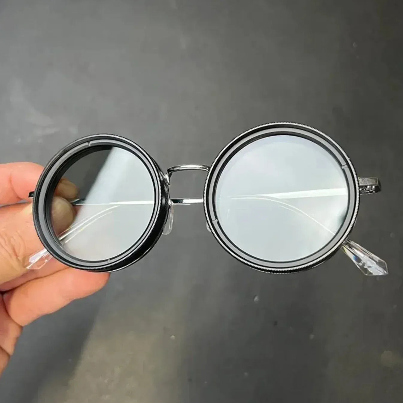 Lunettes "Smart Vision" 3-en-1 : La Technologie au Service de Vos Yeux